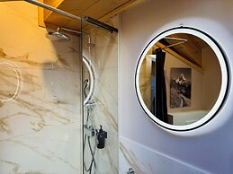 Peaky Riders Self Check-in Hotel
