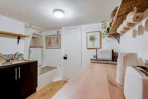 The Summertown Studio 1 Bedroom Kitchenette