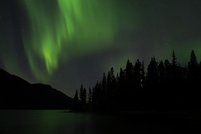 Arctic Divide Lodge