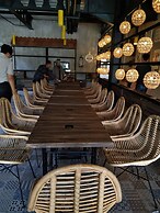 Summerville Hotel & Coffee Shop
