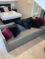 Catharine House by condokeeper