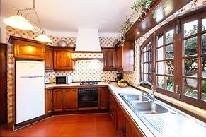 Villa Atlas