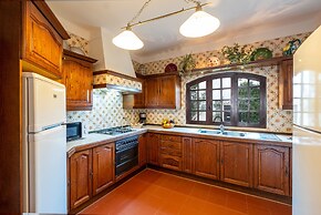 Villa Atlas