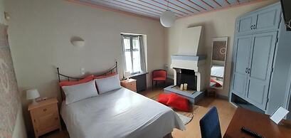 KIRIAKI GUESTHOUSE & SUITES