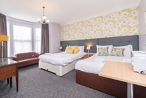 The Linden Leaf Rooms - Classy Studios