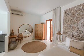 Amaka Villas