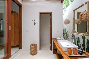 Amaka Villas