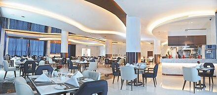 Royal M Al Aqah Beach Resort by Gewan