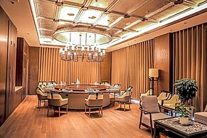 Howard Johnson by Wyndham Bole Plaza Chengwu