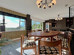 Pant Golau House