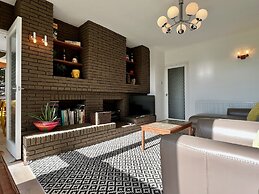 Pant Golau House