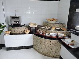 The Grand Palace Hotel