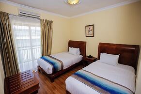 The Grand Palace Hotel