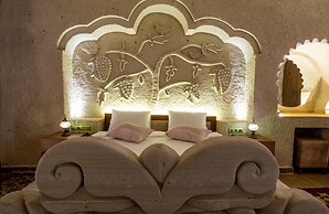 Mesken Cave Suites