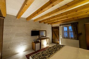Mesken Cave Suites