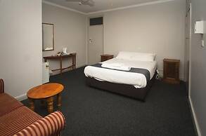 The George Hotel