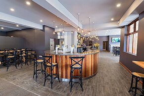 The George Hotel
