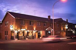 The George Hotel