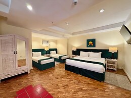 Coco Grande Hotel
