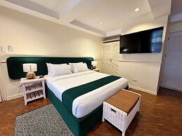 Coco Grande Hotel