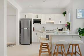 Bondi Breeze Apartment