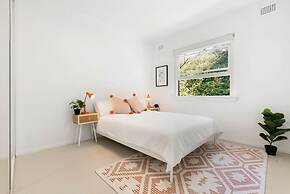 Bondi Breeze Apartment