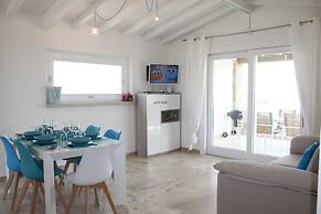 R House