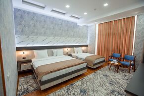 Ada Hotel