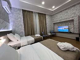 Ada Hotel