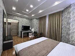 Ada Hotel