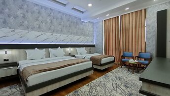 Ada Hotel