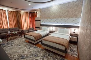 Ada Hotel