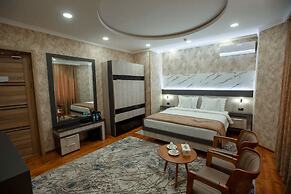 Ada Hotel