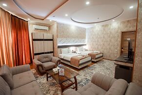 Ada Hotel
