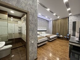 Ada Hotel