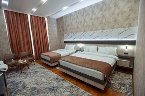 Ada Hotel
