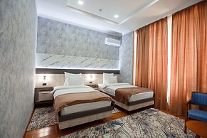 Ada Hotel