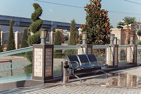 Ada Hotel