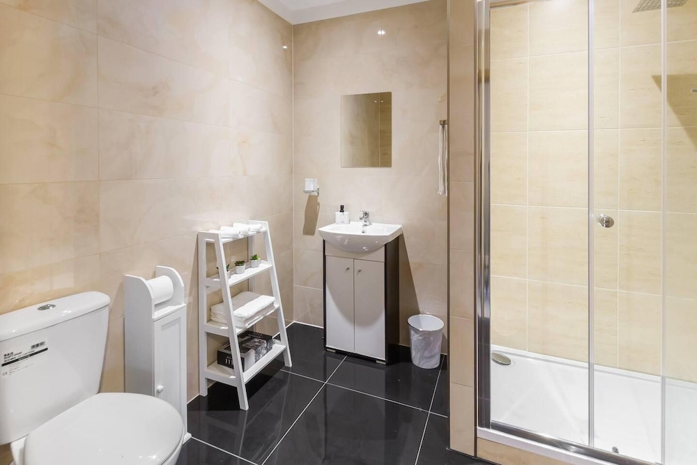Impeccable 1-bed Apartment in Ebbw Vale, Wales