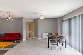 Impeccable 1-bed Apartment in Ebbw Vale, Wales
