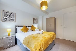 Charltons Bonds Apartments - By Week2Week