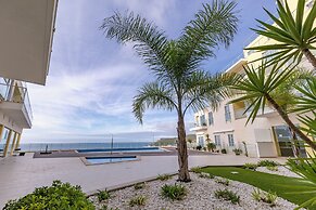 Cliffs Apartment - Astonishing bay view