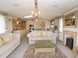 10 Cheviot View