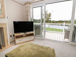 10 Cheviot View