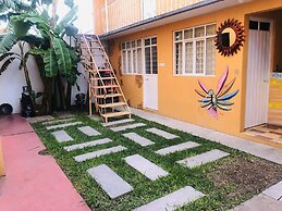 Los Nardos Hostel