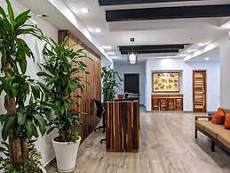 CONDO U BY TRVL2HM
