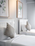 Star Regency by Plush