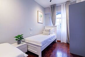Star Regency by Plush
