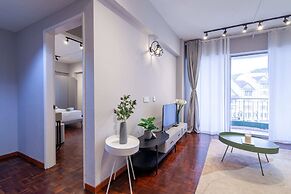 Star Regency by Plush