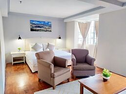 Star Regency by Plush